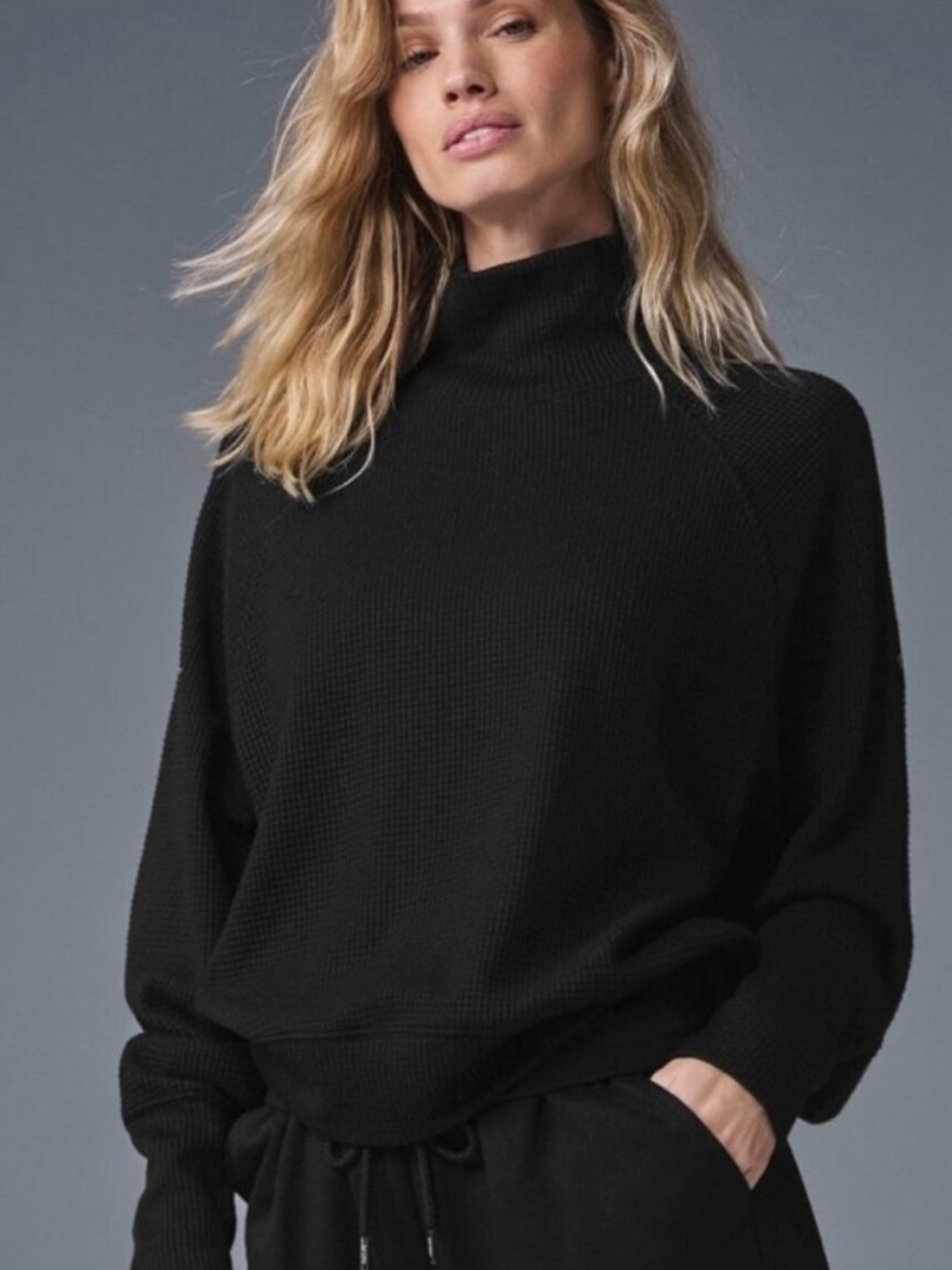 ALO Yoga Weekend Escape Mock Neck Pullover Black Small